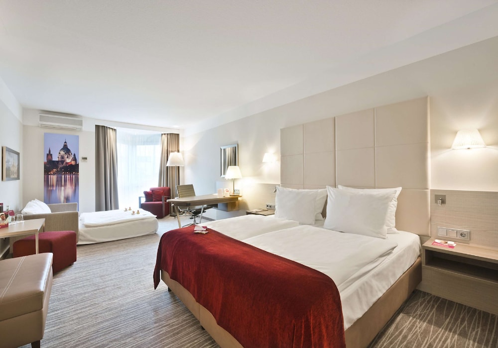 DoubleTree by Hilton Hannover Schweizerhof 7/61