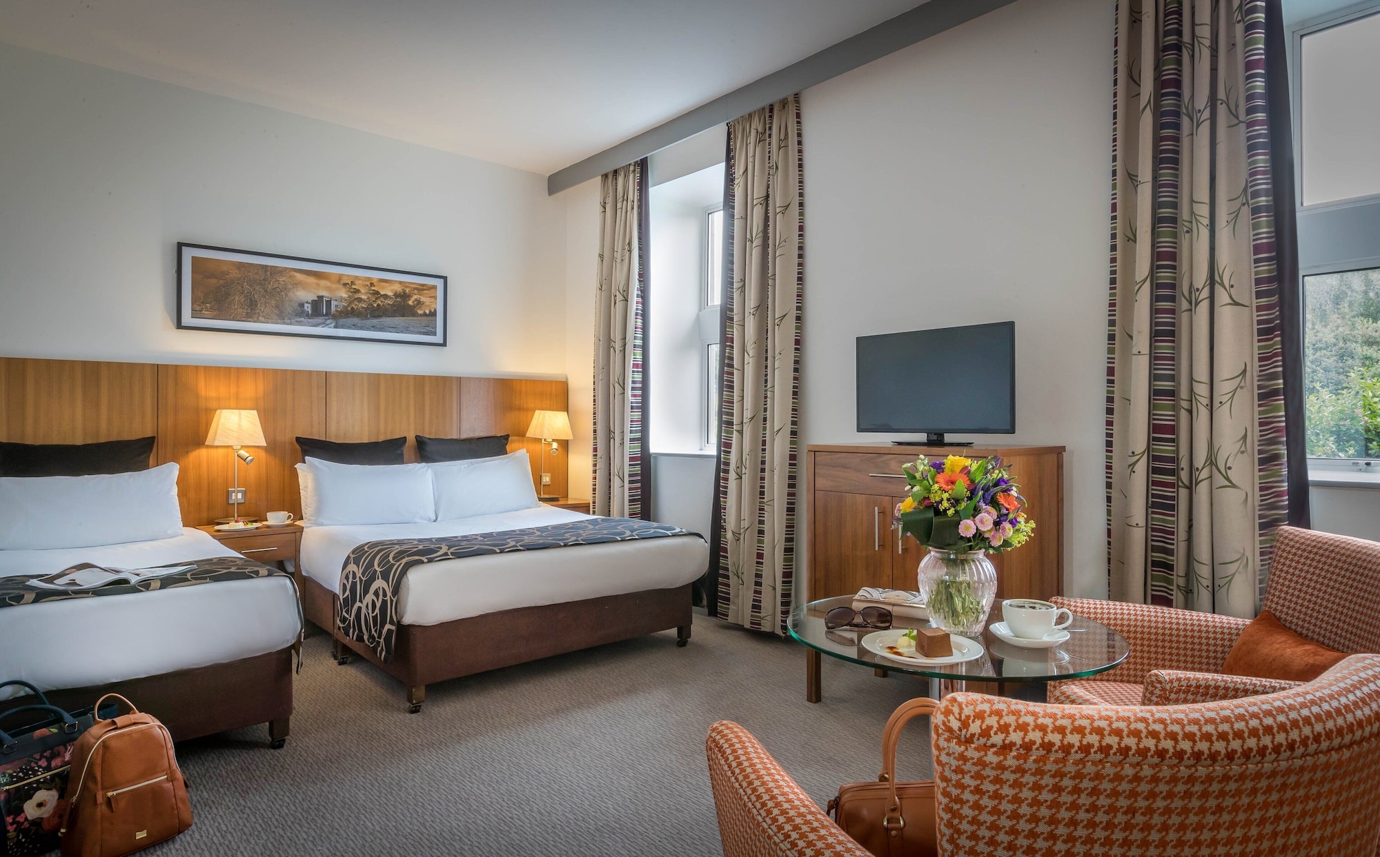 2 Bedrooms, Family Suite, 1 Double and 3 Single Beds, Large
