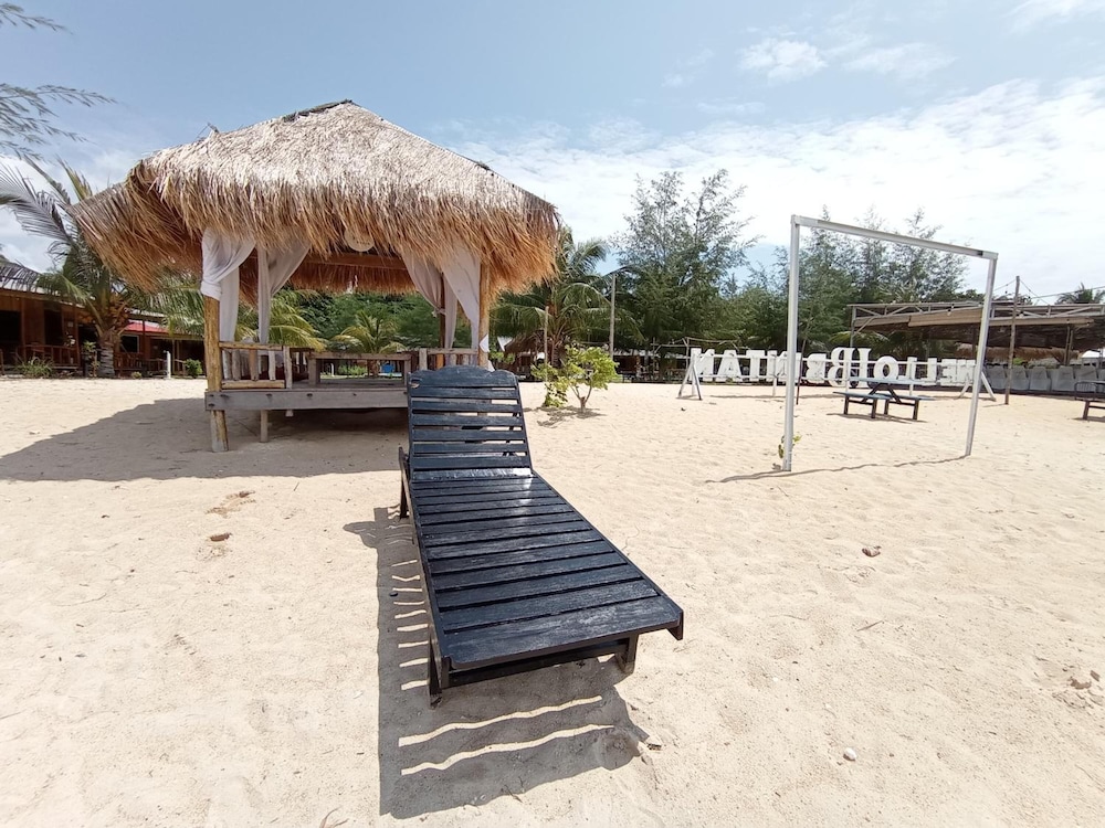 Hello Bintan Beach Cottages 46/49