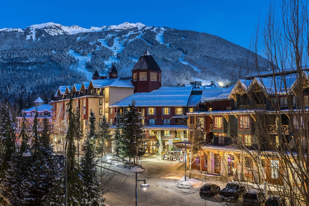 Delta Whistler Village Suites 1/34
