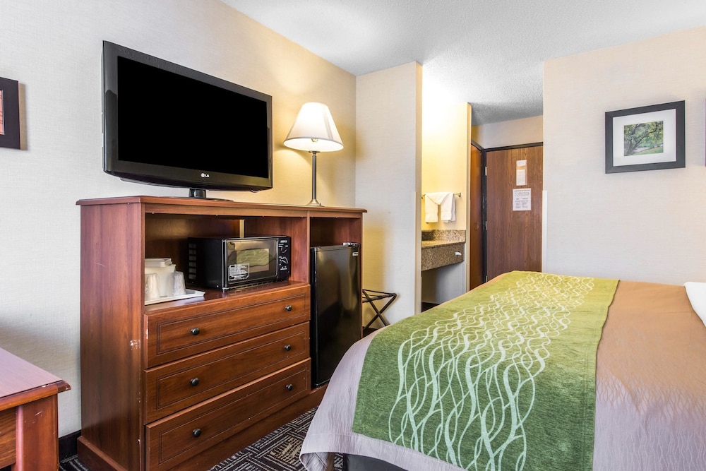 Comfort Inn Weirton - Steubenville 7/39