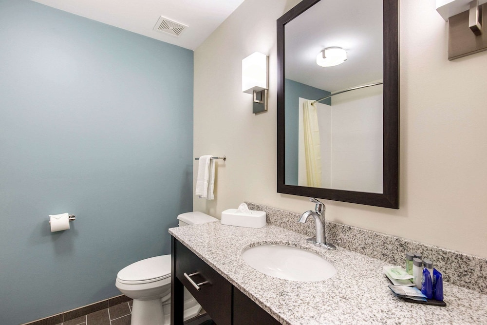 Sleep Inn & Suites South Jacksonville, IL 12/40