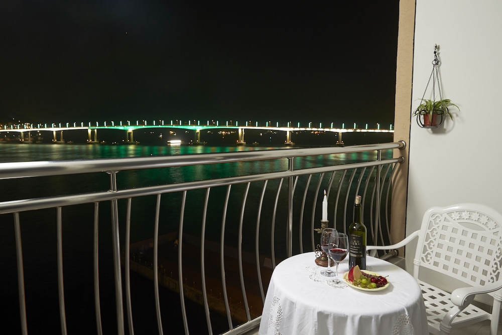 Busan Beach Hotel 31/37