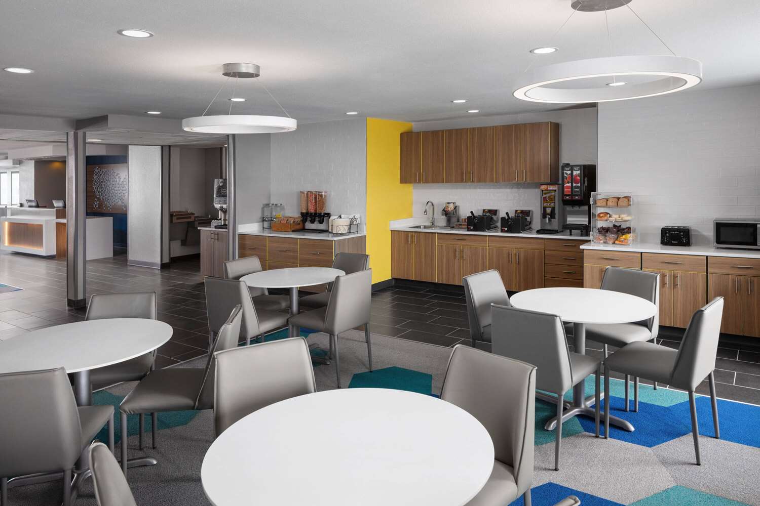 Microtel Inn Suites by Wyndham Rapid City 27/48