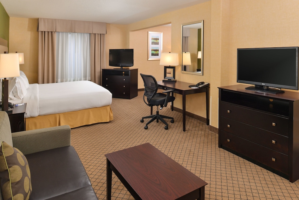 Holiday Inn Express Woodland 40/53