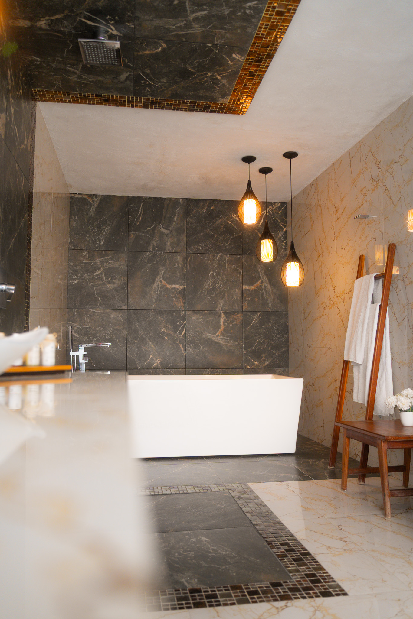 Cabanas Luxury 6/50