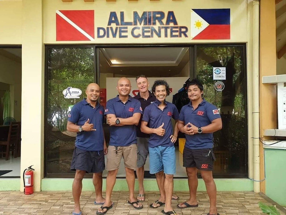 Almira Diving Resort 10/50