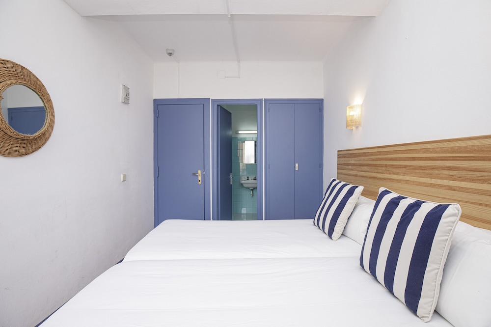 Hostal Mas 12/42
