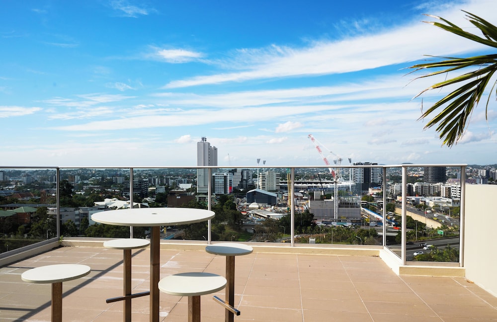 Hotel Diana South Brisbane 33/39