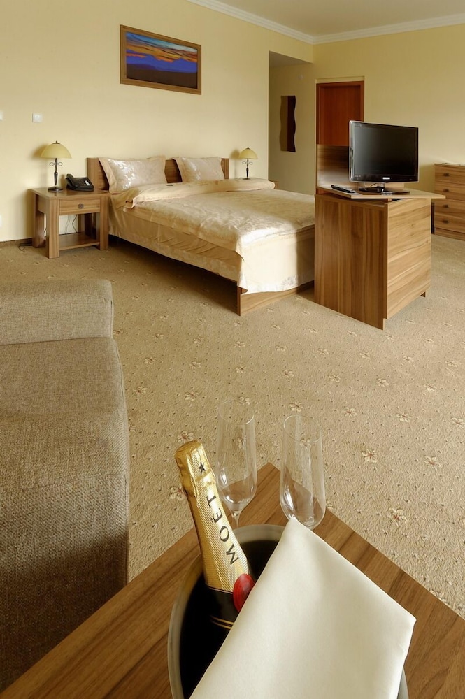Solisko Hotel 5/31