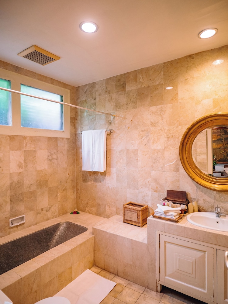 Hotel Tugu Blitar 36/67