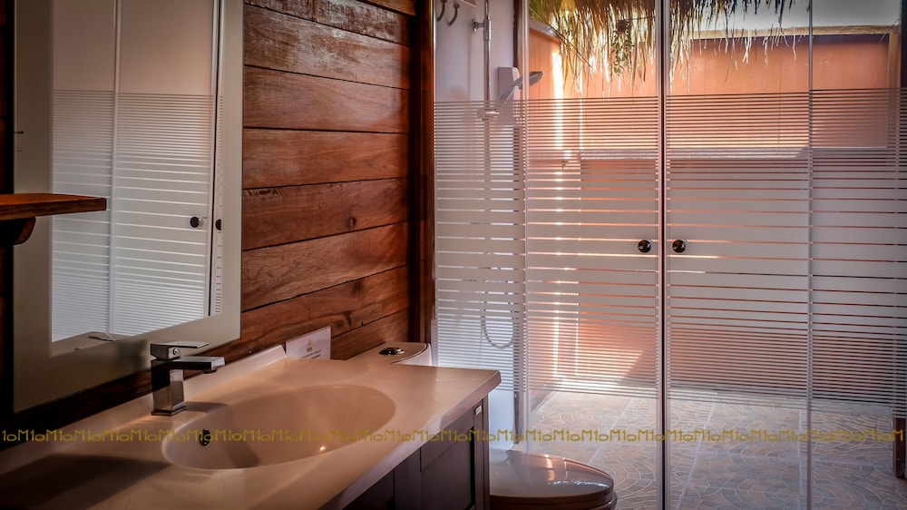 Ten Moons Lipe Resort 50/50