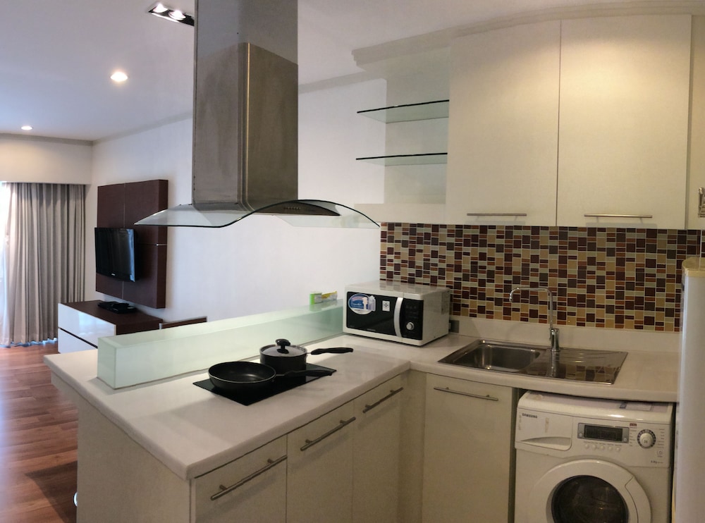 SATHORN GRACE SERVICED RESIDENCE 46/65