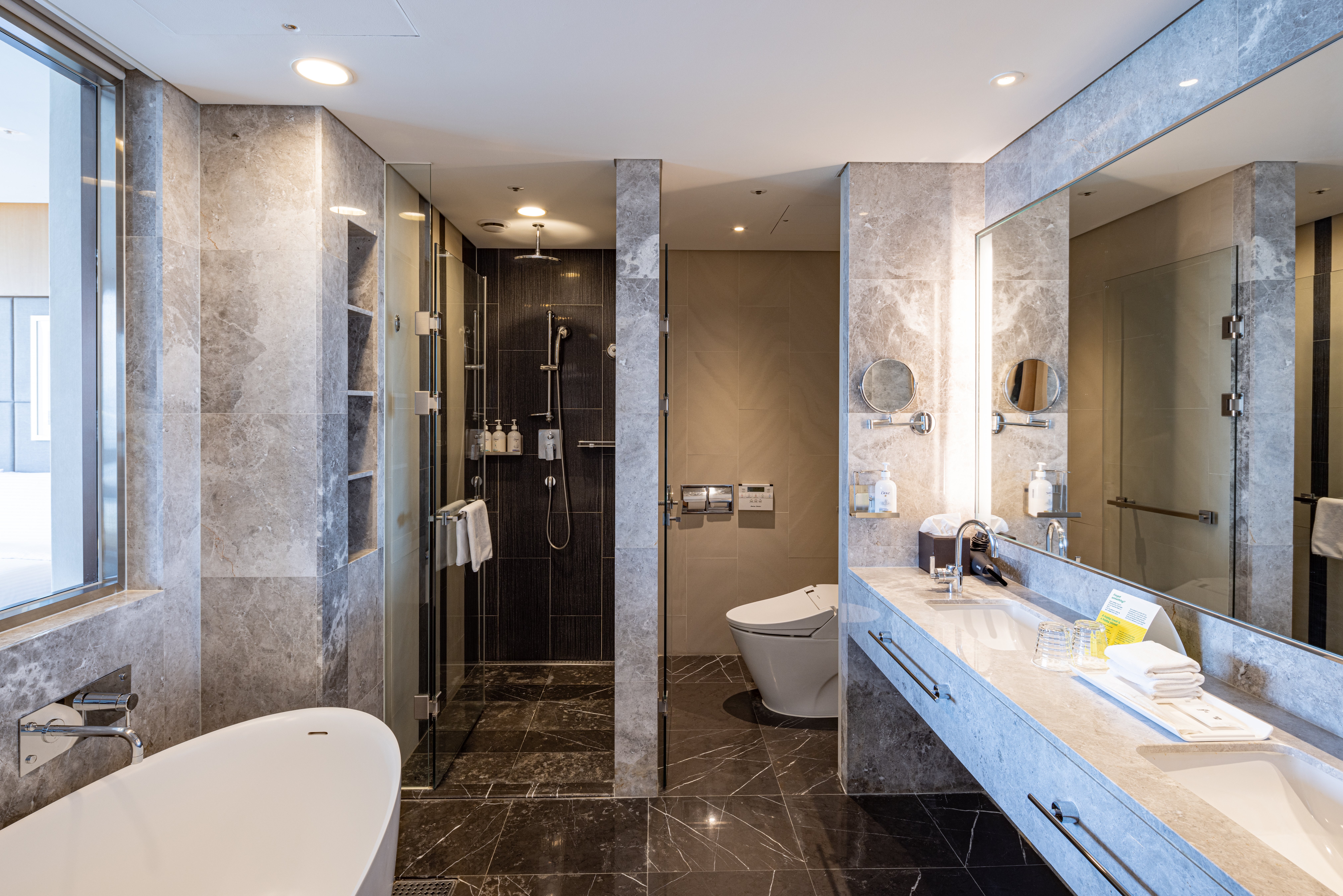 Holiday Inn Incheon Songdo 52/53