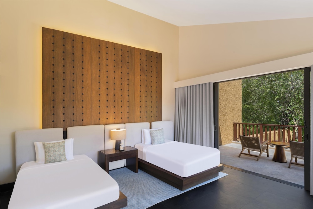 2 Bedrooms, Harmony, Pool, Lagoon, Villa, King and Twin Beds