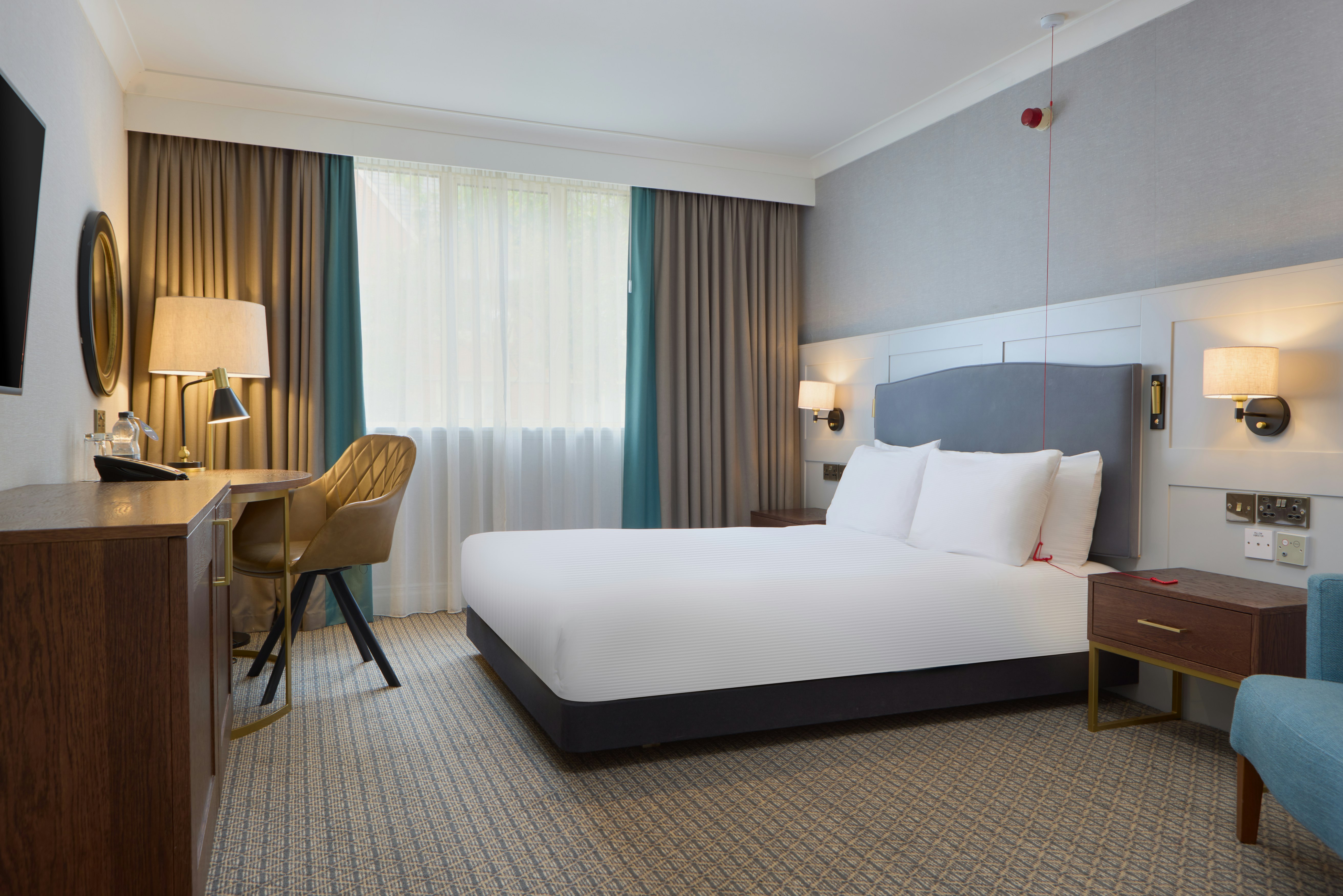 Room, Queen Bed, Accessible