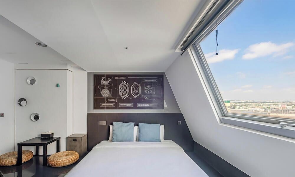 LUMI HOTEL 30/72