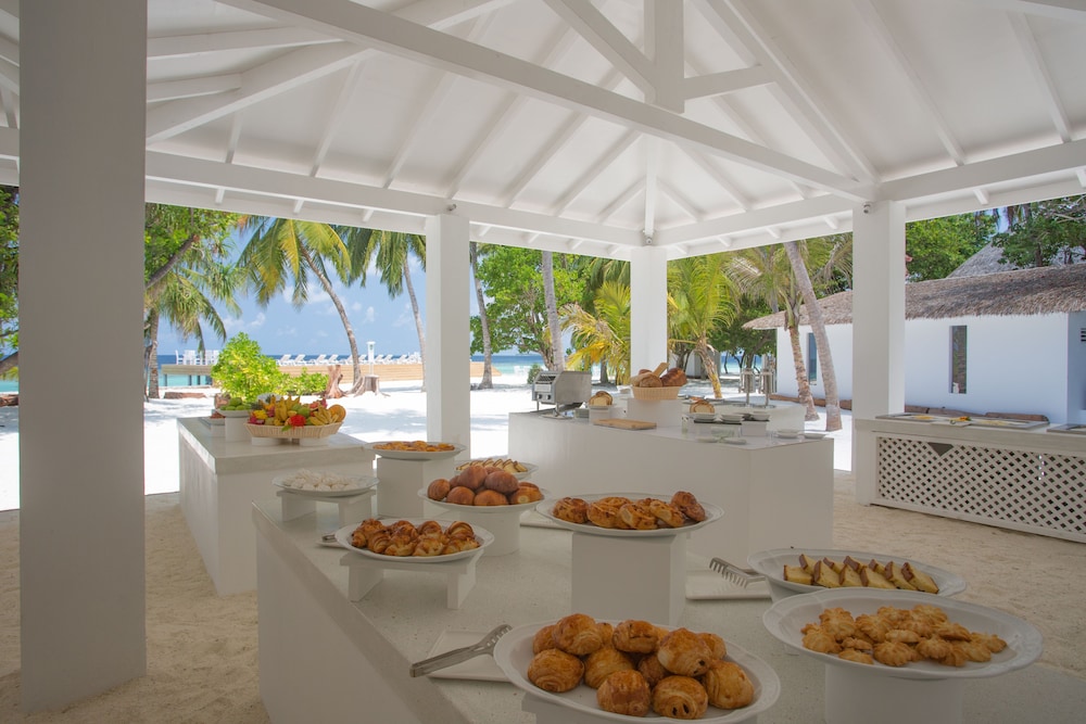Sandies Bathala Maldives 54/71
