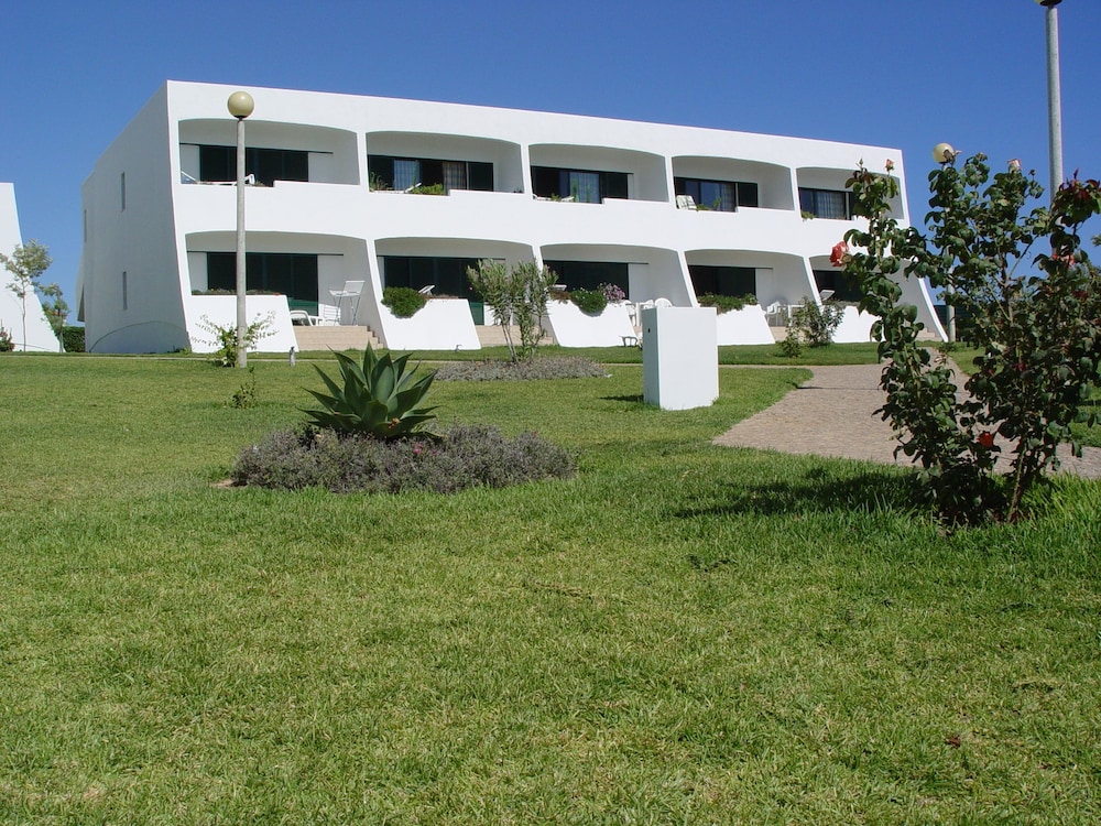 surroundings