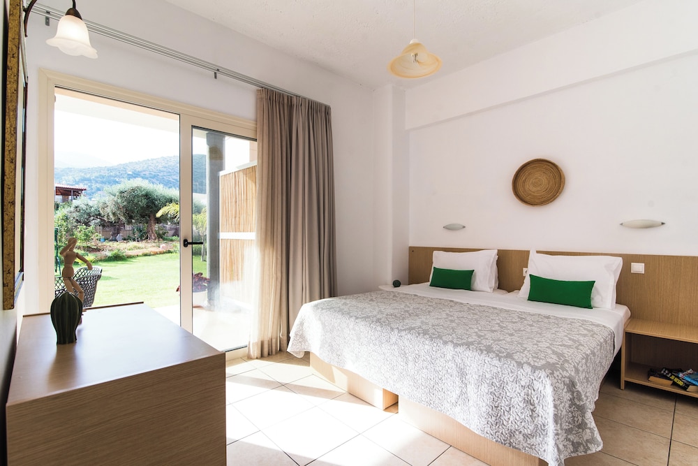 Sarpidon Apartments 10/47