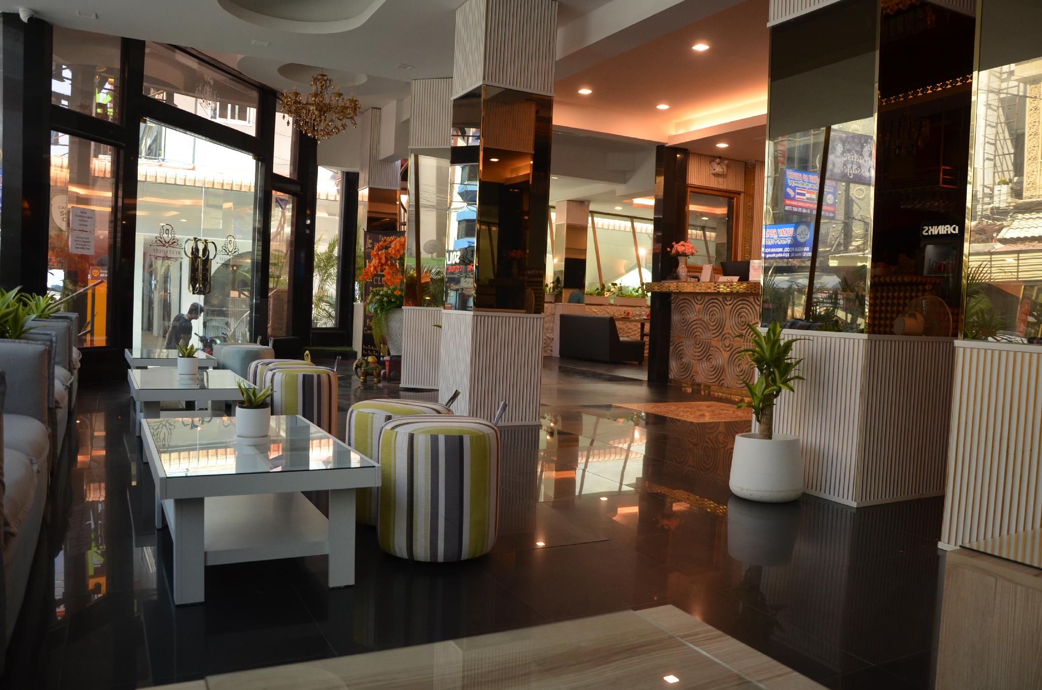 Penthouse Pattaya - Adults Only 20/35