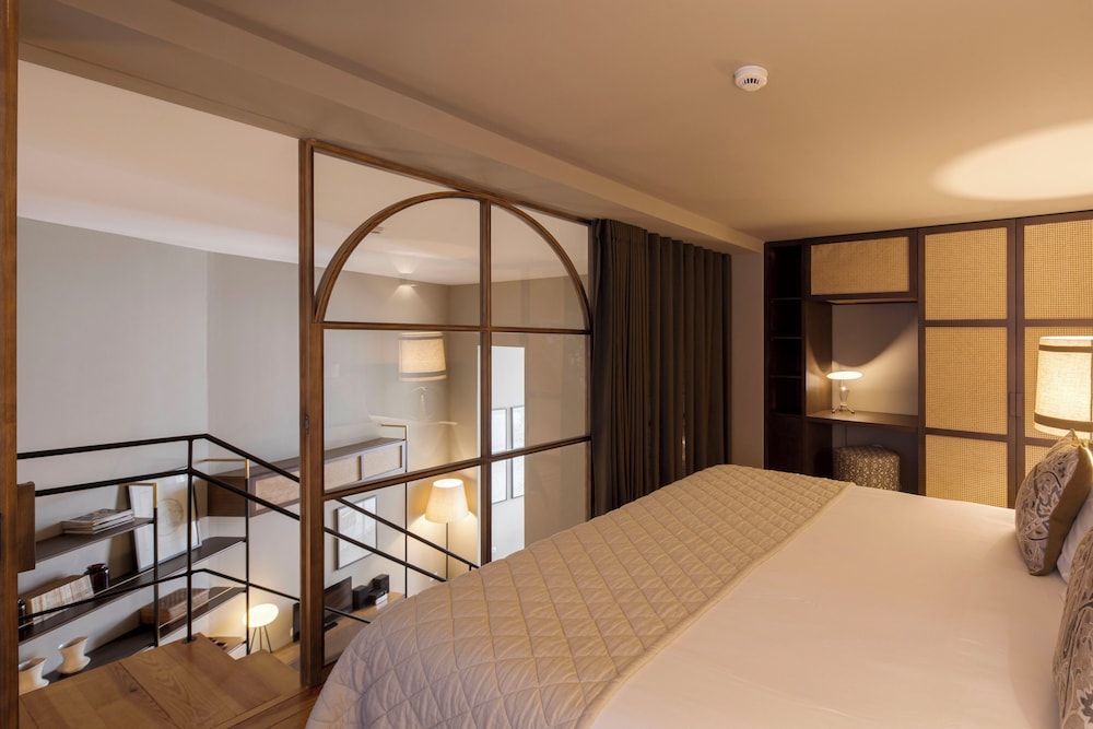 Condes de Azevedo Palace 14/50