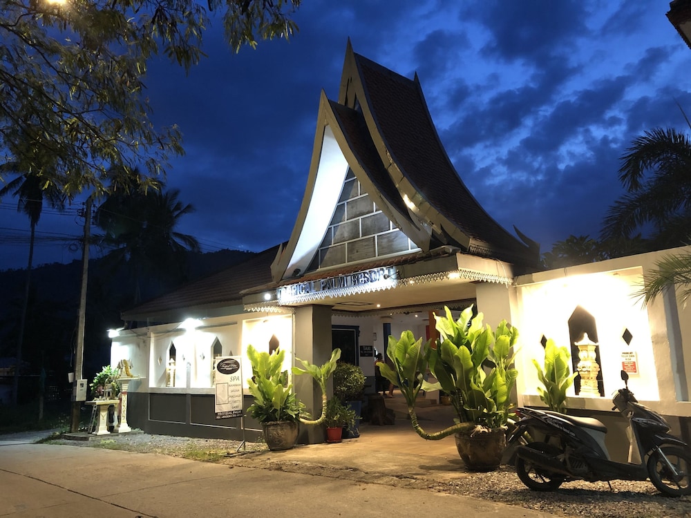 Tropical Palm Resort and Spa 6/31