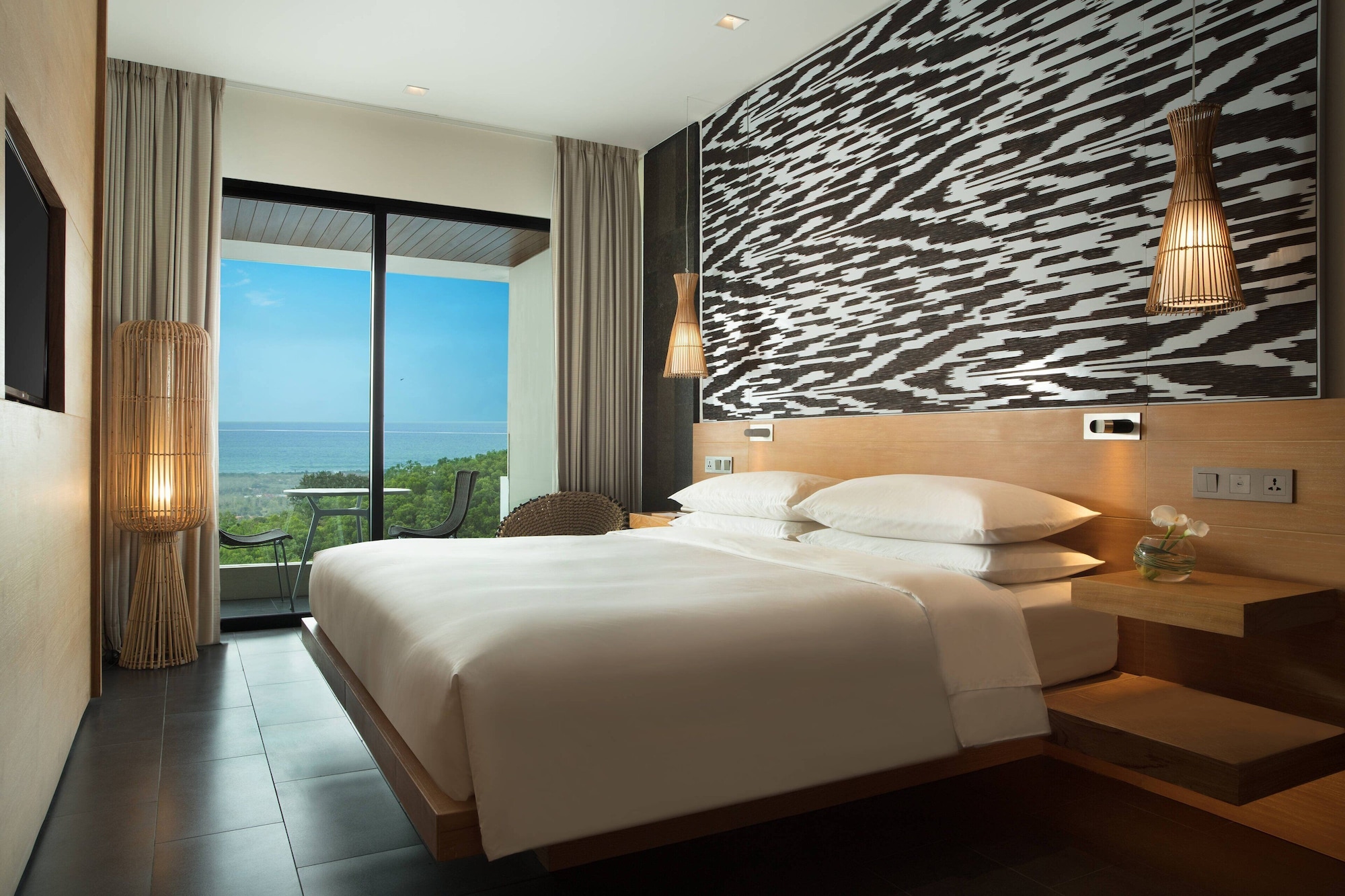 Room, King Bed, Ocean View, Balcony