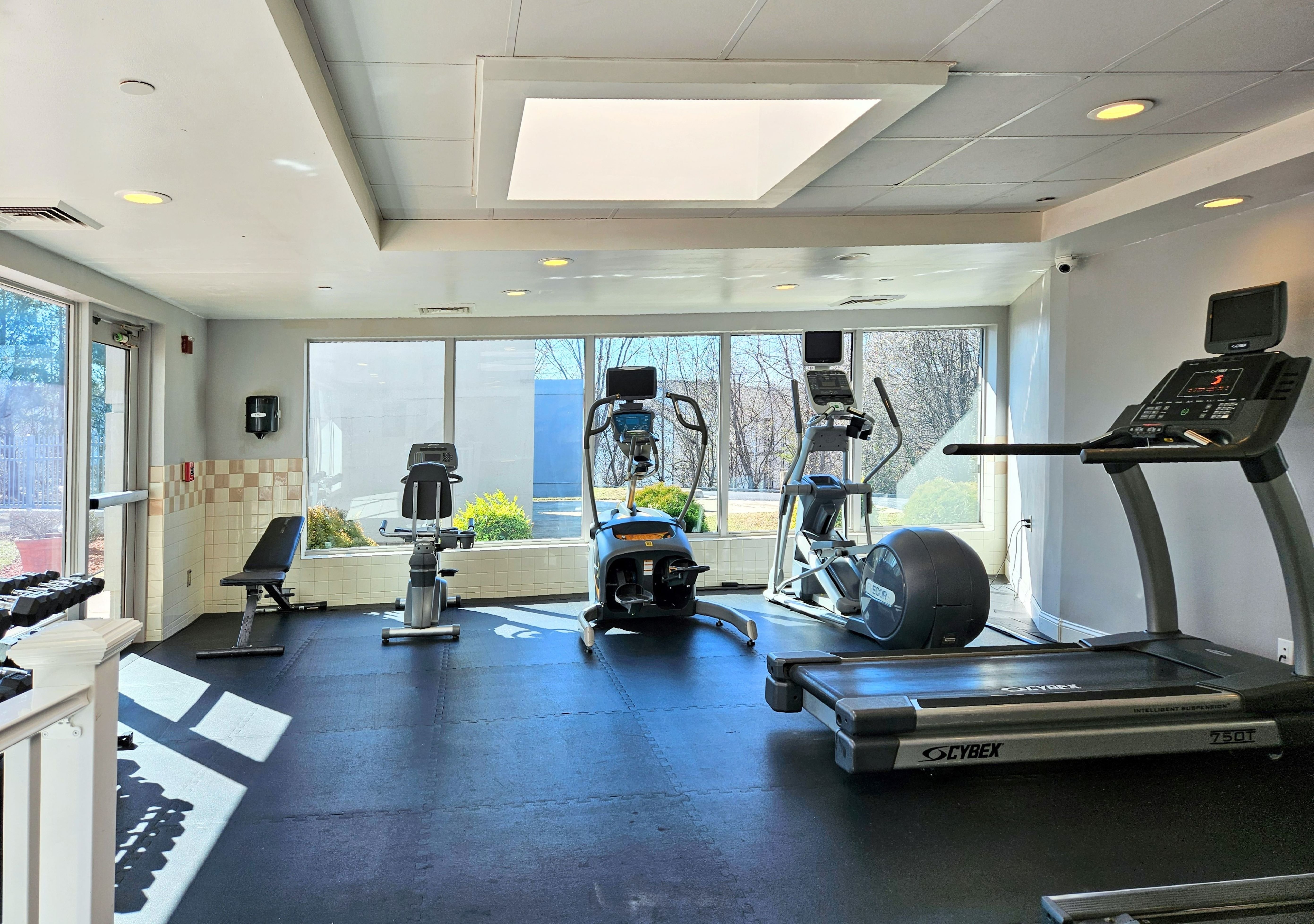 Holliday Inn Belcamp Aberdeen Area Ex Wingate By Wyndham Aberdeen Edgewood 22/46