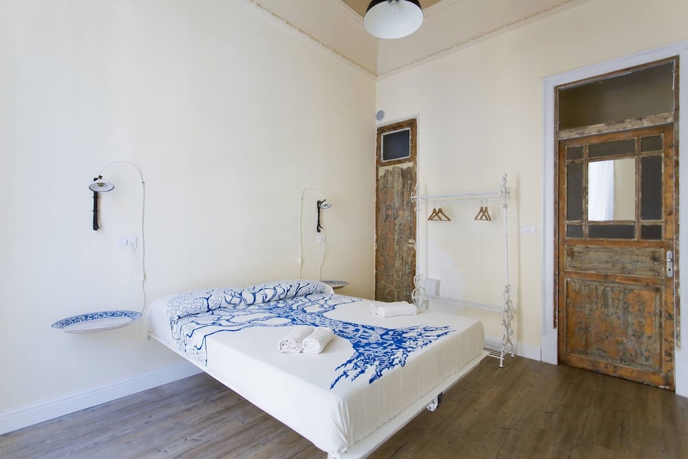 1 BEDROOM, COMFORT, DOUBLE BED, PRIVATE BATHROOM