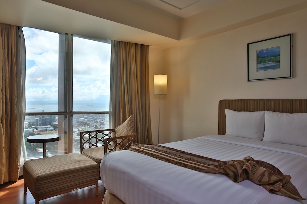 Crown Regency Hotel and Towers Cebu City 17/47