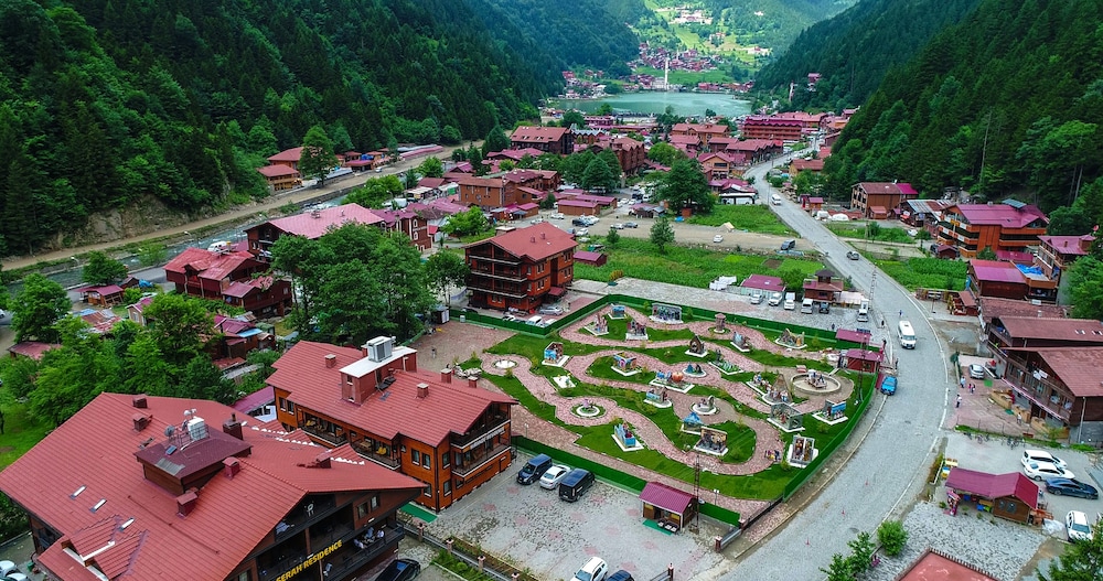 Hirande Hotel 42/50