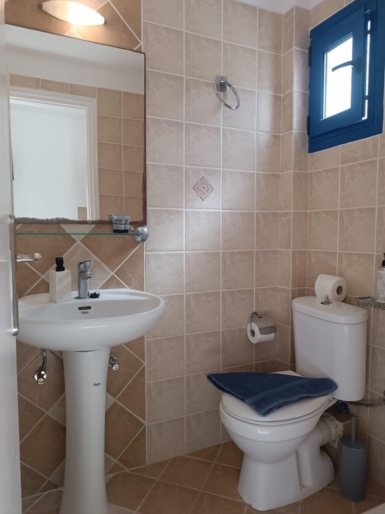 Superior, Apartment, Queen Bed, Garden and Street View, 2 Sofa
