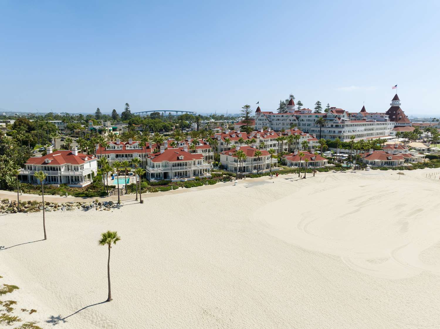 Beach Village at The Del, LXR Hotels & Resorts 34/42