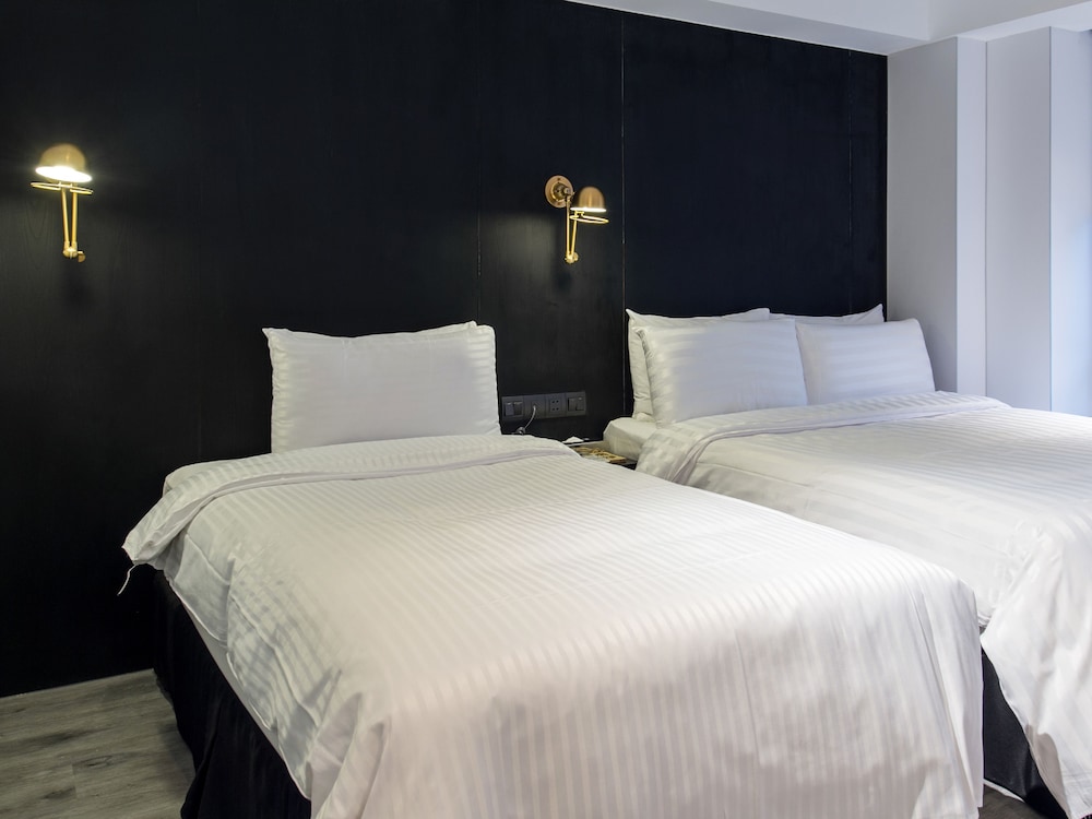 Hotel Relax Iii 23/69