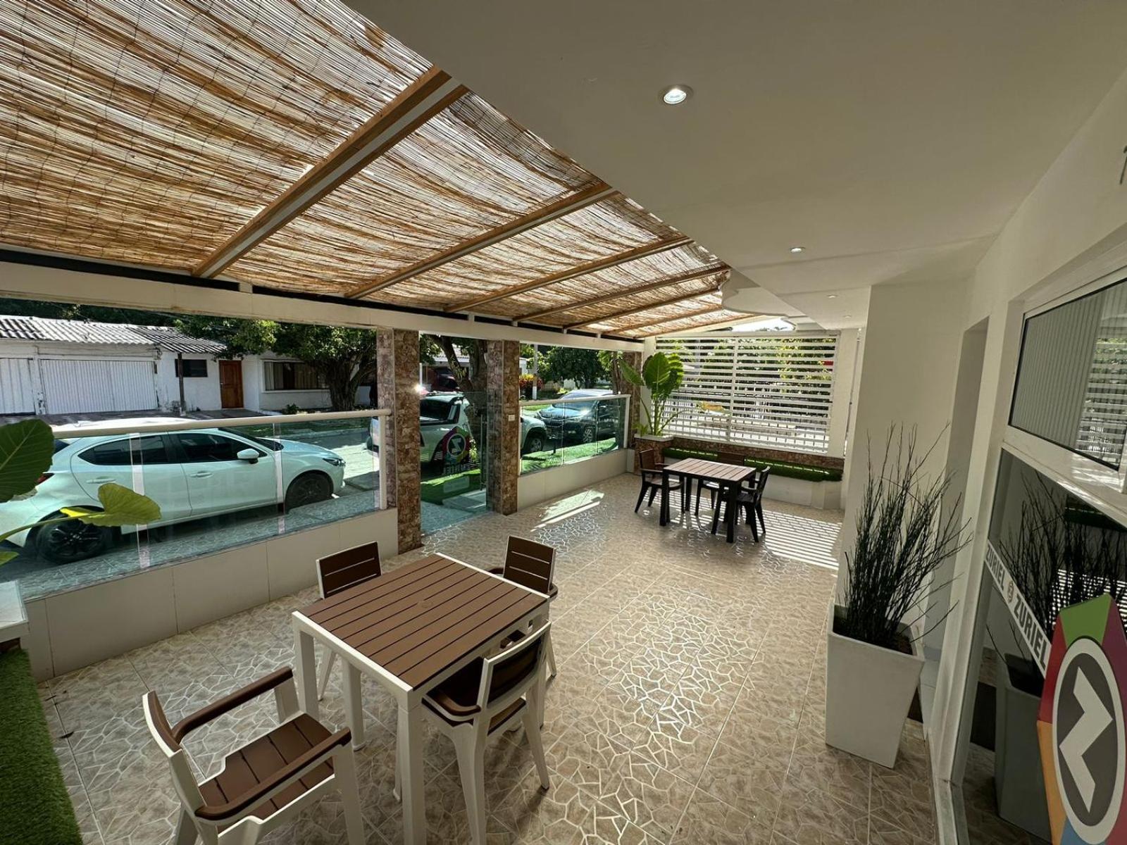 Hotel Zuriel Boutique 38/46