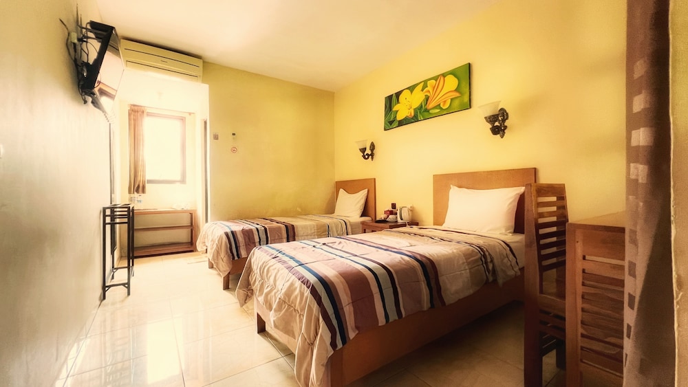 Centro Bajo Hotel 10/50