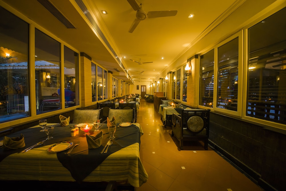 The Renai Cochin 26/43