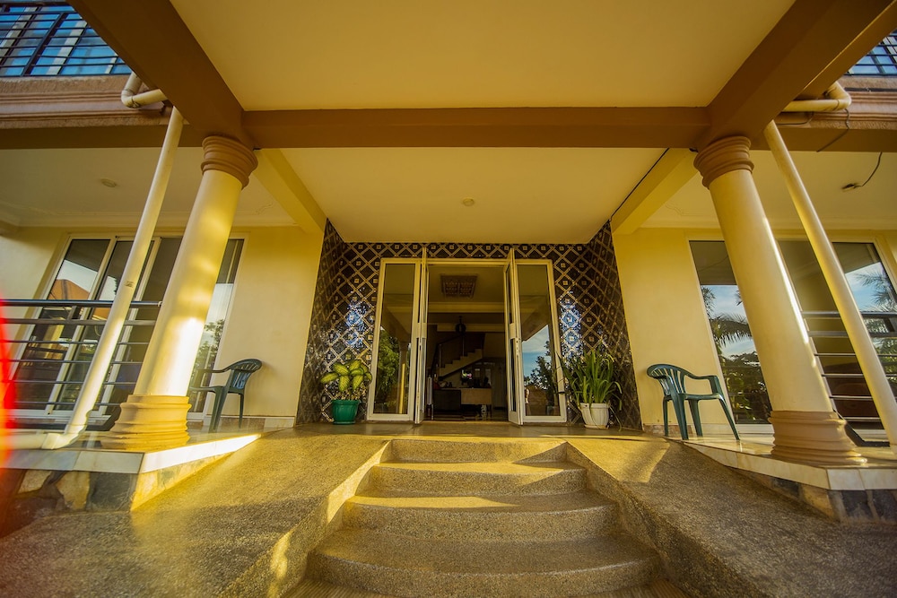 Hotel Royal Nest 7/50