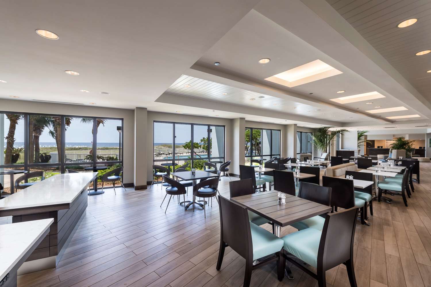 restaurant cafeteria