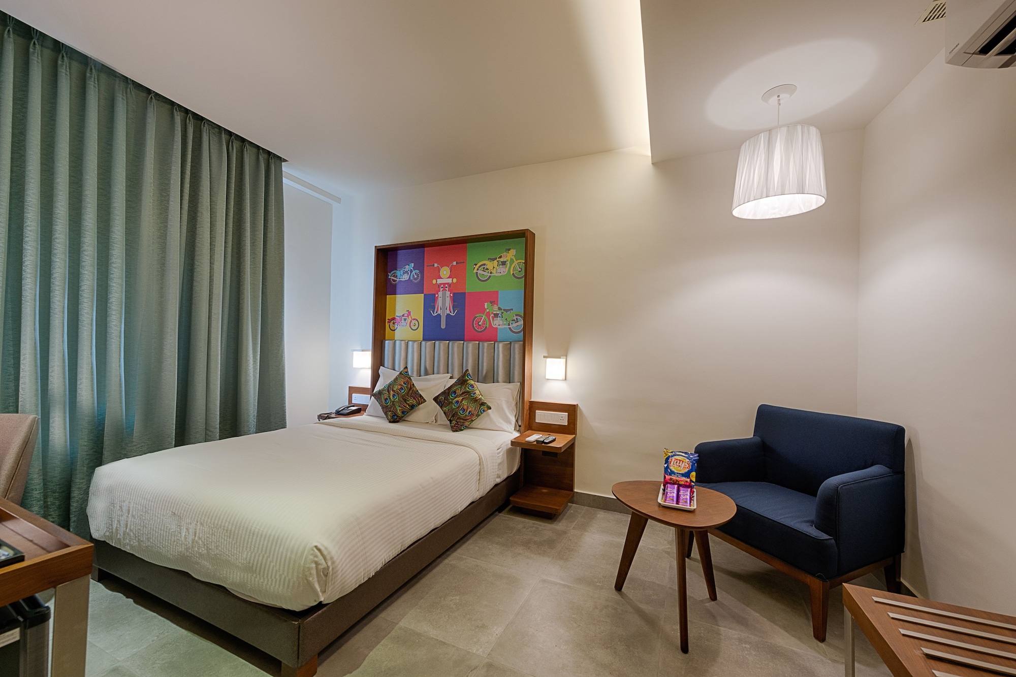 1 BEDROOM, PREMIUM, TWIN BEDS