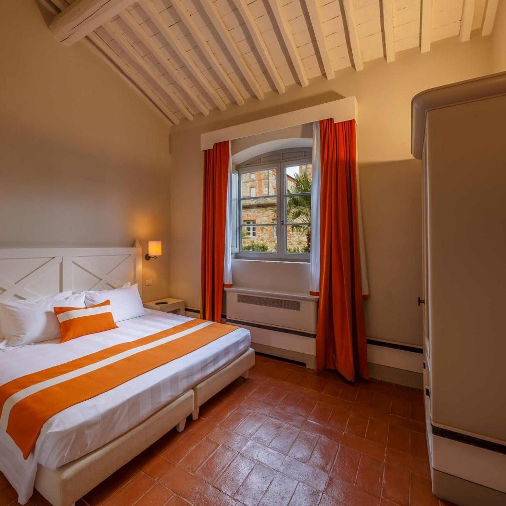 2 Bedrooms, Country, Apartment