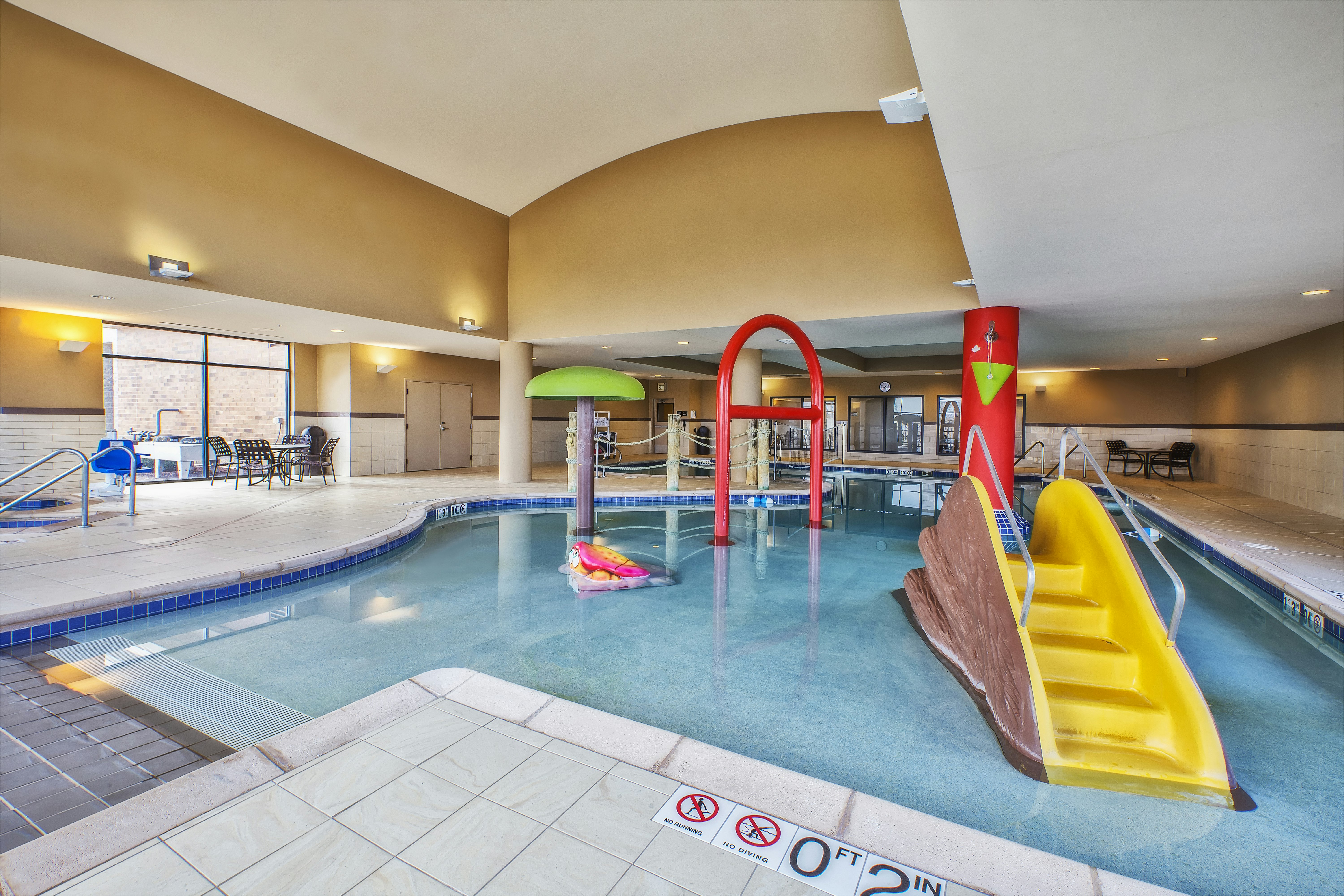 Hampton Inn Suites Madison West 19/48