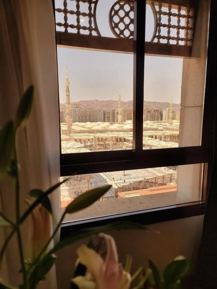 فندق نزل الشاكرين(Al Shakreen Golden Tulip (ex. Nozol Al Shakreen Hotel)) 29/54