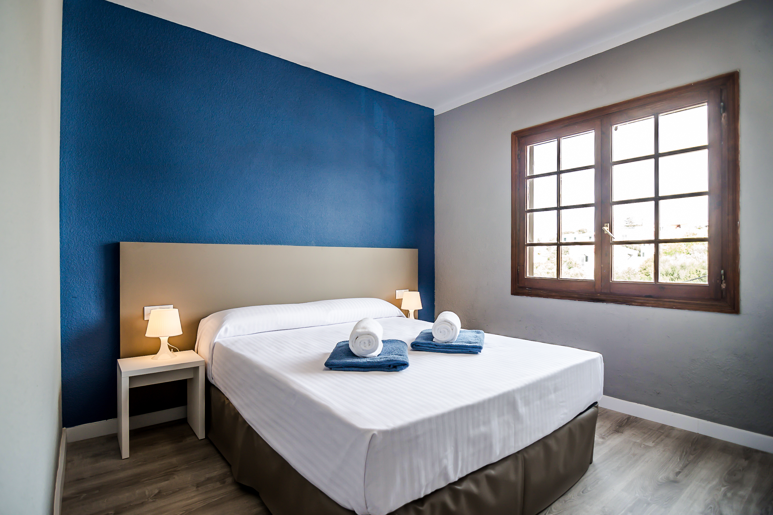 2 Bedrooms, Apartment