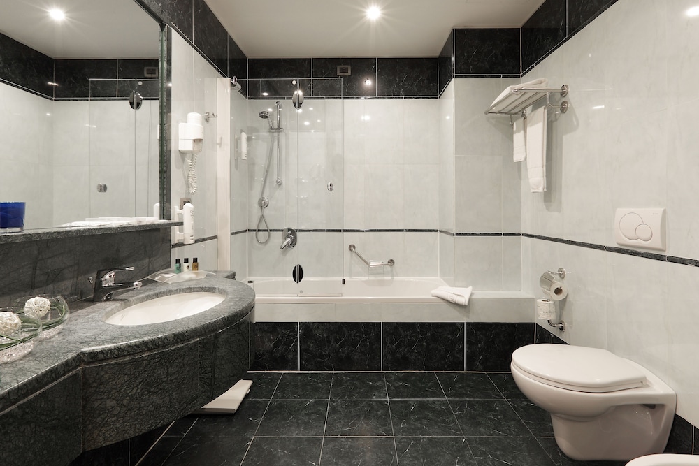 HOLIDAY INN TURIN CORSO FRANCIA 15/54