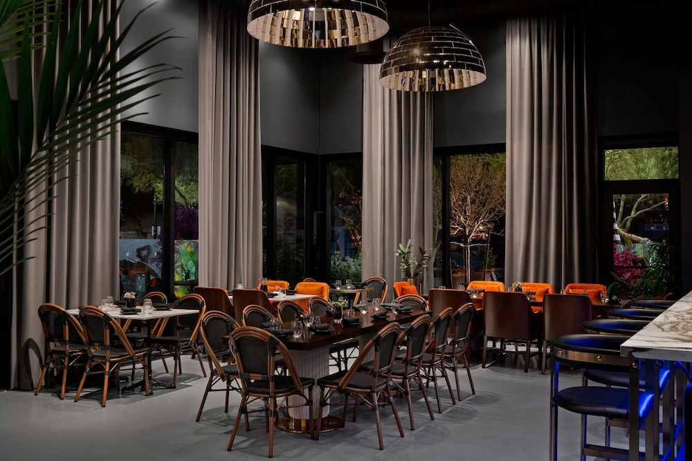 The ENGLiSH Hotel, Las Vegas, a Tribute Portfolio Hotel 24/34