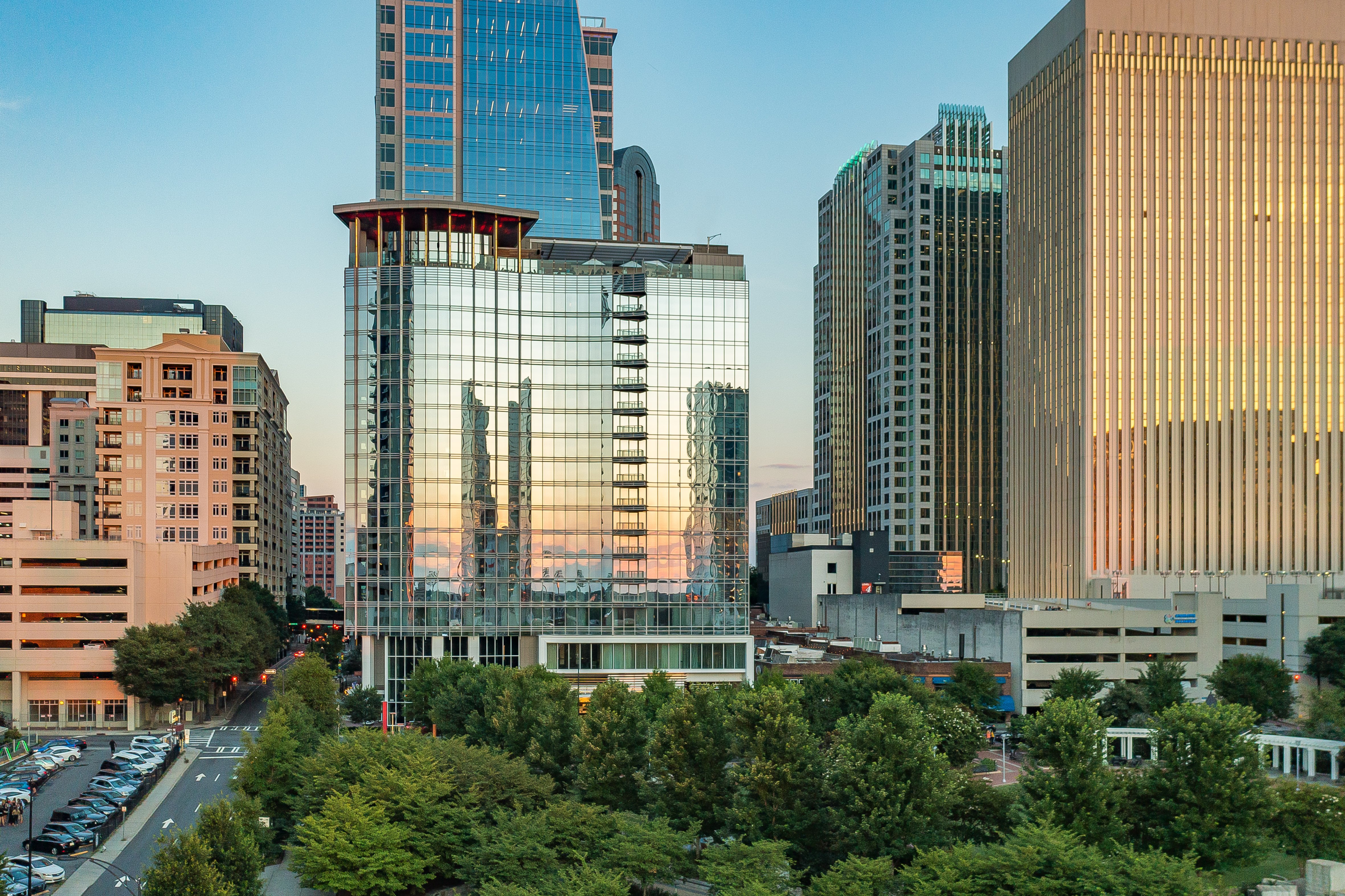 KIMPTON TRYON PARK HOTEL 71/77