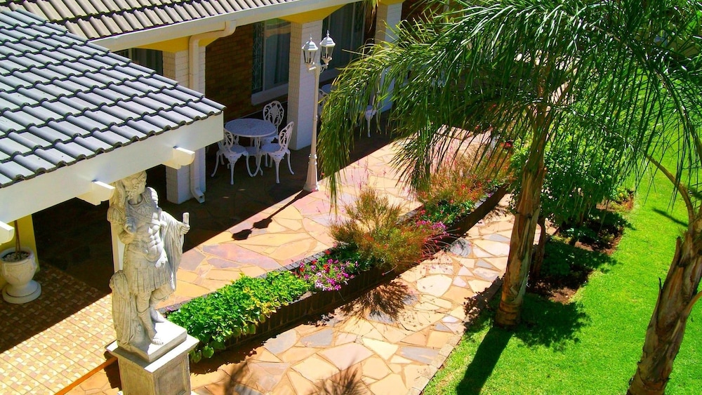Kimberley Manor Guesthouse 38/50