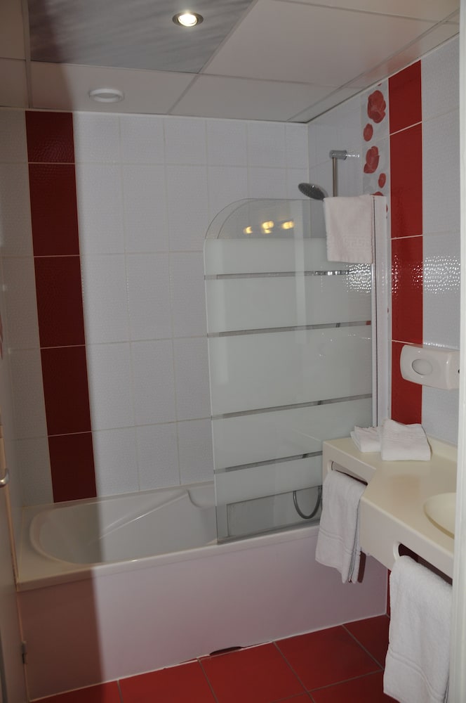 HOTEL SEYVET 33/36